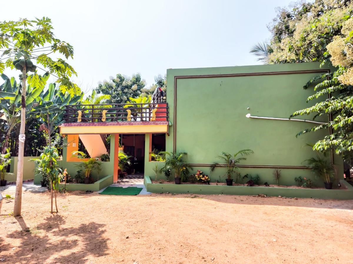 Banana Farm House ฮัมปี ภายนอก รูปภาพ
